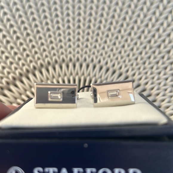 Stafford Essentials Cuff Links - Picture 2 of 5